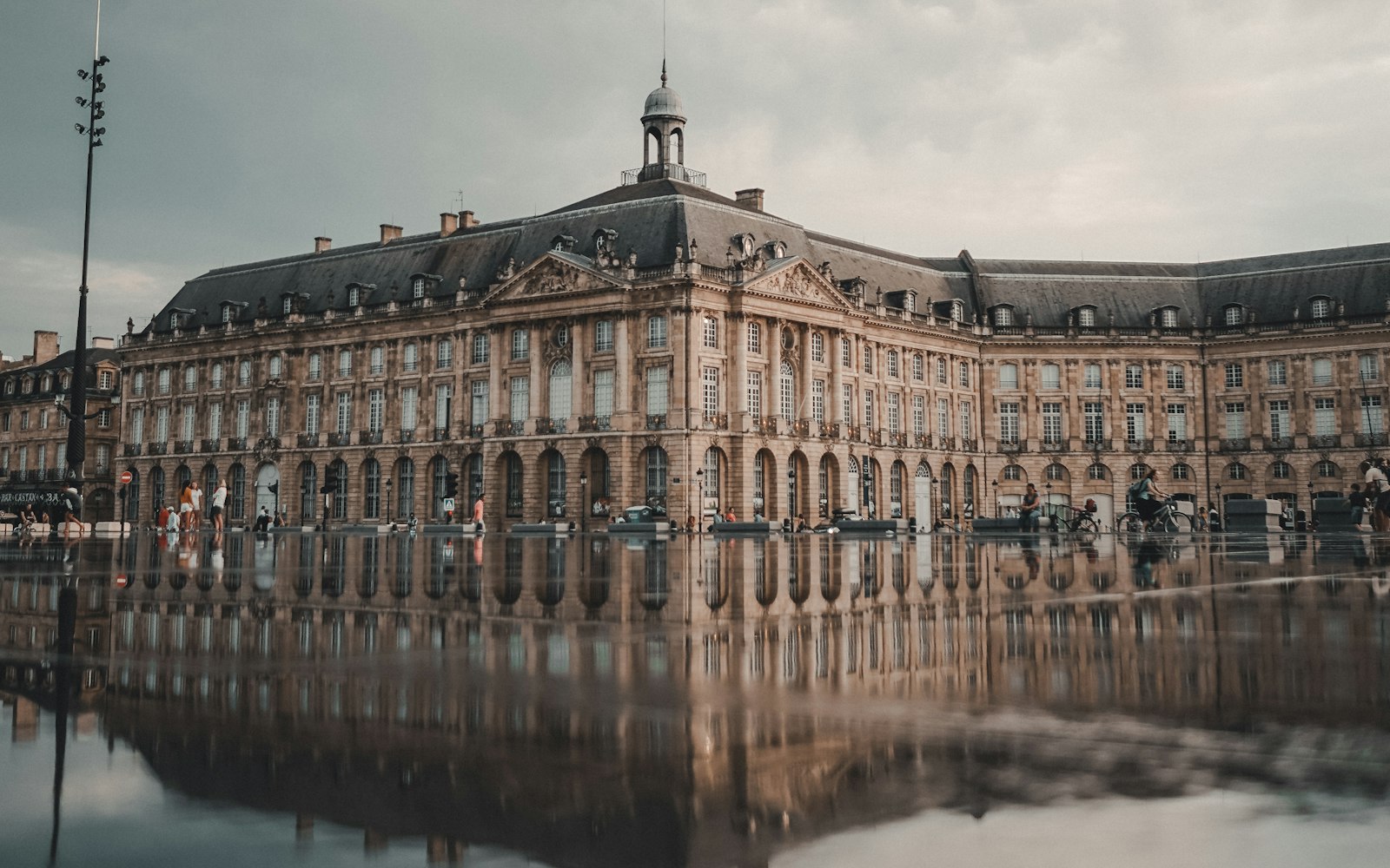 Place de la Bourse et Miroir d'eau à Bordeaux